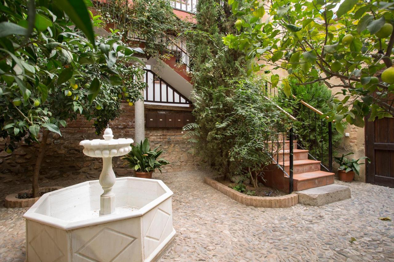 Apartamento Puerta Elvira Centro Free Parking Гранада Екстериор снимка